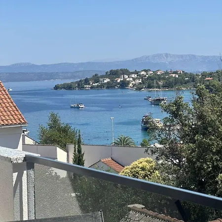 Ornella Apartment Nečujam